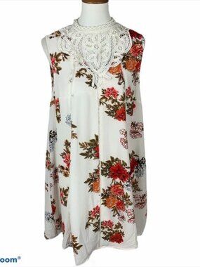 NWT Umgee White Floral Lace Shift Dress Size M